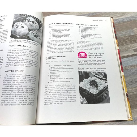 Casserole Cookbook by Better Homes and Gardens Vintage One Dish Recipes 1970 - Picture 8 of 10